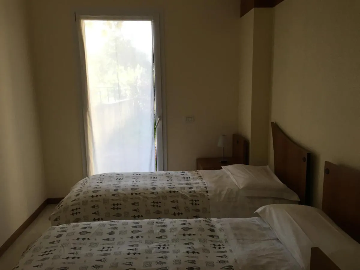 Aparthotel Manfre Vedelago  Guest house